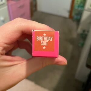 Jeffree star liquid lipstick in birthday suit